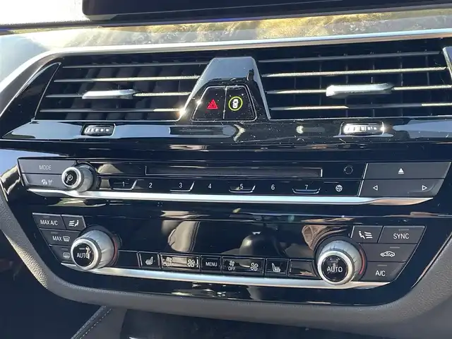 ＢＭＷ ５３０ｅ Mスポーツアイパフォーマンス 愛知県 2017(平29)年 2.5万km ブルーストーン