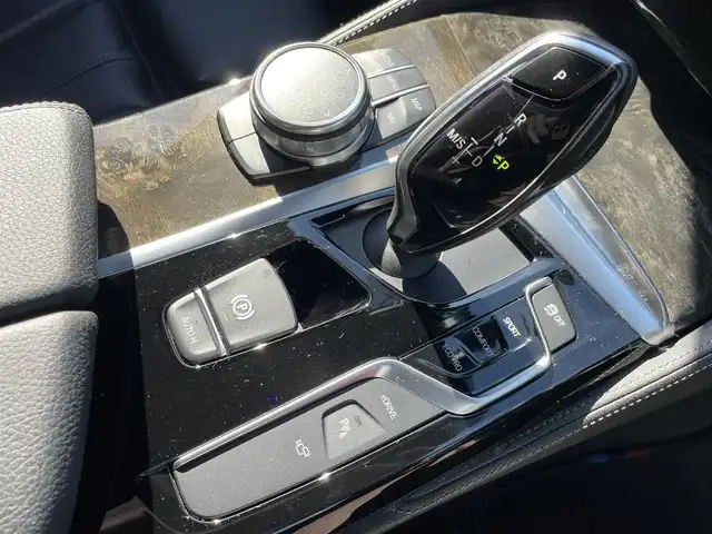 ＢＭＷ ５３０ｅ Mスポーツアイパフォーマンス 愛知県 2017(平29)年 2.5万km ブルーストーン