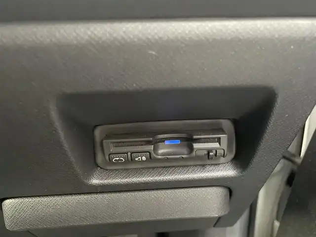 ホンダ ステップワゴン スパーダ Z 大阪府 2012(平24)年 4.7万km ホワイトオーキッドパール ワンオーナー/両側パワースライドドア/純正ナビ ワンセグTV CD DVD/バックカメラ/HIDオートヘッドライト/フォグライト/スマートキー 2個/ETC/パドルシフト/革巻きステアリング/保証書 取説 ナビ取説