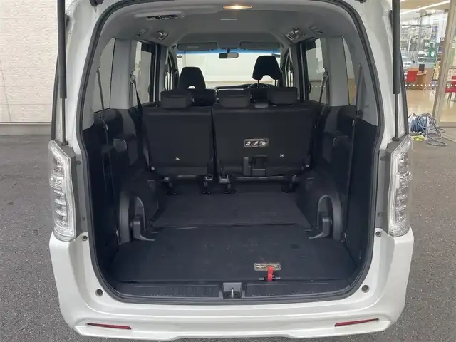 ホンダ ステップワゴン スパーダ Z 大阪府 2012(平24)年 4.7万km ホワイトオーキッドパール ワンオーナー/両側パワースライドドア/純正ナビ ワンセグTV CD DVD/バックカメラ/HIDオートヘッドライト/フォグライト/スマートキー 2個/ETC/パドルシフト/革巻きステアリング/保証書 取説 ナビ取説