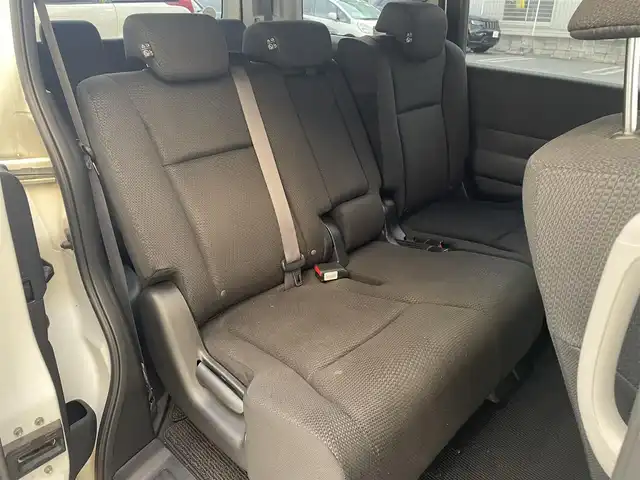 ホンダ ステップワゴン スパーダ Z 大阪府 2012(平24)年 4.7万km ホワイトオーキッドパール ワンオーナー/両側パワースライドドア/純正ナビ ワンセグTV CD DVD/バックカメラ/HIDオートヘッドライト/フォグライト/スマートキー 2個/ETC/パドルシフト/革巻きステアリング/保証書 取説 ナビ取説