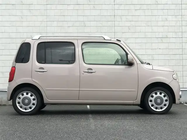 ダイハツ ミラ ココア プラスG 富山県 2012(平24)年 6.5万km ココアベージュマイカメタリック オーディオ/オートエアコン/スマートキー/レベライザー/革巻きステアリング/ドリンクホルダー/フォグランプ/トノカバー/フロアマット/ルーフレール