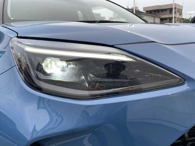 トヨタ ヤリスクロス ハイブリッド Z 静岡県 2022(令4)年 2.4万km ブラックマイカ グレイッシュブルー 2トーン ワンオーナー/ディスプレイオーディオ/Bluetooth/全周囲カメラ/セーフティセンス/レーダークルーズコントロール/オートハイビーム/パワーバックドア/ハーフレザー/シートヒーター/純正18インチＡＷ/ビルトインＥＴＣ/スマートキー/スペアキー/保証書/取説