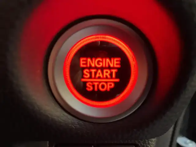 ホンダ Ｎ ＢＯＸ カスタム G EX ホンダセンシング 神奈川県 2018(平30)年 3.8万km クリスタルブラックパール 純正８インチＳＤナビ/CD/DVD/AppleCarPlay/Bluetooth/両側パワースライドドア　/バックカメラ　/追従型クルーズコントロール　/コーナーセンサー　/LEDヘッドライト　/フロントフォグランプ　/ETC　/スマートキー/純正１４インチアルミホイール/純正フロアマット/ドアバイザー/カーテンエアバッグ/衝突被害軽減システム