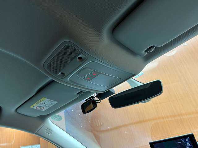 アウディ Ａ３ セダン 1．4 TFSI 千葉県 2016(平28)年 4万km パール レザーＰＫＧ　/コンビニエンスＰＫＧ　/ＡＣＣ　/黒革シート　/ナビ　/ＴＶ　/Ｂｌｕｅｔｏｏｔｈ接続　/Ｂカメラ　/シートＨ　/電動シート