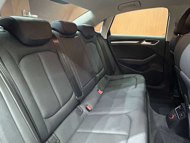 アウディ Ａ３ セダン 1．4 TFSI 千葉県 2016(平28)年 4万km パール レザーＰＫＧ　/コンビニエンスＰＫＧ　/ＡＣＣ　/黒革シート　/ナビ　/ＴＶ　/Ｂｌｕｅｔｏｏｔｈ接続　/Ｂカメラ　/シートＨ　/電動シート