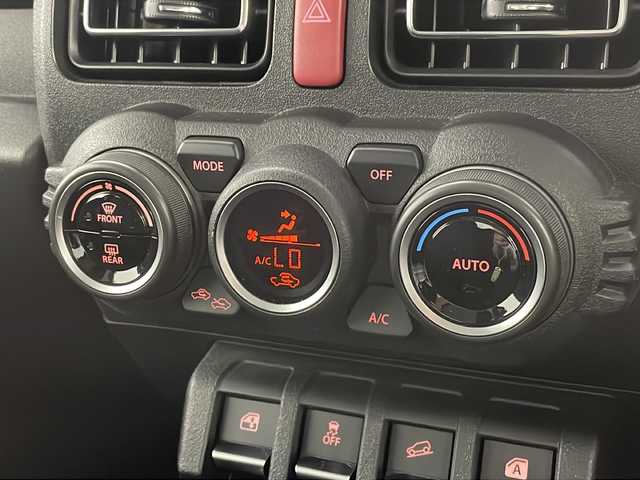 スズキ ジムニー シエラ JC 新潟県 2022(令4)年 1.5万km ジャングルグリーン カロッツェリア製SDナビ（Bluetooth・USB・AM・FM）/スズキセーフティーサポート　/バックカメラ　/ETC2.0　/前後ドライブレコーダー/クルーズコントロール/レーンキープアシスト　/前席シートヒーター　/LEDオートライト/オートマチックハイビーム　　/ダウンヒルアシストコントロール/社外ビルシュタインダンパー/４WD/アイドリングストップ/スマートキー/スペアキー/純正フロアマット/純正１５インチアルミホイール/１５インチAW冬タイヤセット車載