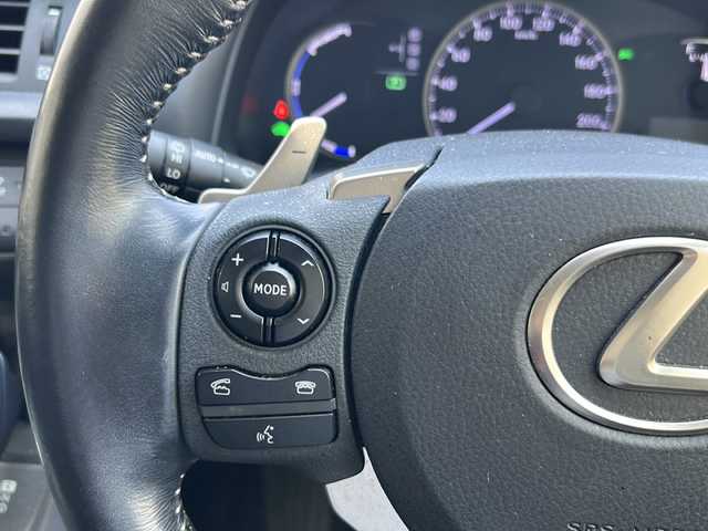 レクサス ＣＴ 200h バージョンC 京都府 2016(平28)年 7.7万km ディープブルーマイカ 純正SDナビ/トヨタセーフティセンス/禁煙車/フロントフォグ/パドルシフト/デュアルエアコン/ポジションメモリー（Ｄ席）/クルーズコントロール/ＬＥＤヘッドライト/前後コーナーセンサー/純正アルミ/パワーシートD席、N席有/合皮シート/シートヒーターD席、N席有/DVD再生機能有/フロアマット純正/MTモード付AT/ビルトインETC