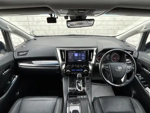 トヨタ アルファード S Cパッケージ 福岡県 2020(令2)年 5.4万km ホワイトパールクリスタルシャイン 純正９インチディスプレイオーディオ(フルセグTV/CD/DVD/BT)バックモニター後席フリップダウンモニタートヨタセーフティー三眼LEDヘッドライトシーケンシャルウィンカーWサンルーフコーナーセンサー両側パワスラ電動リアゲートレーダークルコン前後ドラレコETC2.0BSMデジタルインナーミラーシートヒーターエアシートオートホールドUSBポート純正18インチアルミホイールプッシュスタートスマートキー i
