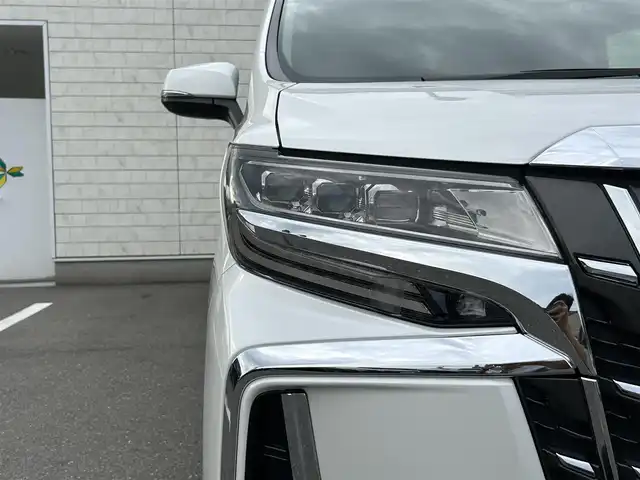 トヨタ アルファード S Cパッケージ 福岡県 2020(令2)年 5.4万km ホワイトパールクリスタルシャイン 純正９インチディスプレイオーディオ(フルセグTV/CD/DVD/BT)バックモニター後席フリップダウンモニタートヨタセーフティー三眼LEDヘッドライトシーケンシャルウィンカーWサンルーフコーナーセンサー両側パワスラ電動リアゲートレーダークルコン前後ドラレコETC2.0BSMデジタルインナーミラーシートヒーターエアシートオートホールドUSBポート純正18インチアルミホイールプッシュスタートスマートキー i
