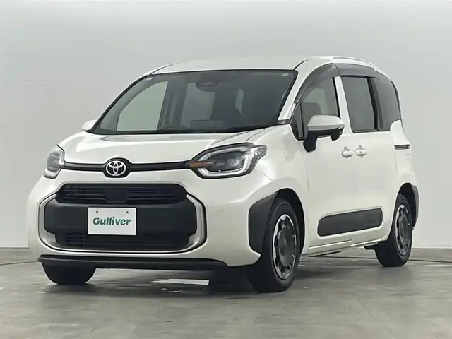 トヨタ シエンタ ハイブリッド Z 福島県 2023(令5)年 0.6万km ホワイトパールクリスタルシャイン トヨタセーフティセンス/・車線逸脱警報装置/・盗難防止装置/・衝突被害軽減ブレーキ/・コーナーセンサー前後/・レーンキープアシスト/・レーダークルーズコントロール/・ブラインドスポットモニター/・オートマチックハイビーム/純正ディスプレイオーディオナビ/・フルセグTV/BT/USB/Apple/Android/AM/FM/・ETC/・バックカメラ/両側パワースライドドア/革張ステアリング/・ステアリングリモコン/プッシュスタート/・スマートキー/・スペアキー1本/電動格納ミラー/・ウィンカーミラー/LEDヘッドライト/・オートライト/ドアバイザー/純正フロアマット/ワンオーナー