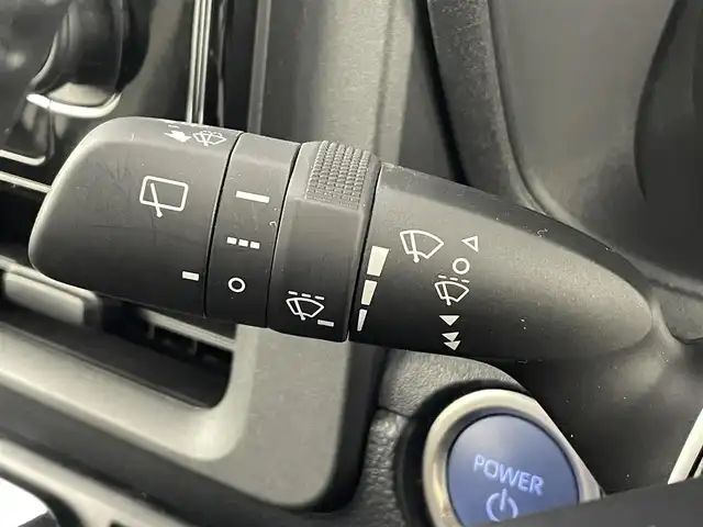 トヨタ シエンタ ハイブリッド Z 福島県 2023(令5)年 0.6万km ホワイトパールクリスタルシャイン トヨタセーフティセンス/・車線逸脱警報装置/・盗難防止装置/・衝突被害軽減ブレーキ/・コーナーセンサー前後/・レーンキープアシスト/・レーダークルーズコントロール/・ブラインドスポットモニター/・オートマチックハイビーム/純正ディスプレイオーディオナビ/・フルセグTV/BT/USB/Apple/Android/AM/FM/・ETC/・バックカメラ/両側パワースライドドア/革張ステアリング/・ステアリングリモコン/プッシュスタート/・スマートキー/・スペアキー1本/電動格納ミラー/・ウィンカーミラー/LEDヘッドライト/・オートライト/ドアバイザー/純正フロアマット/ワンオーナー