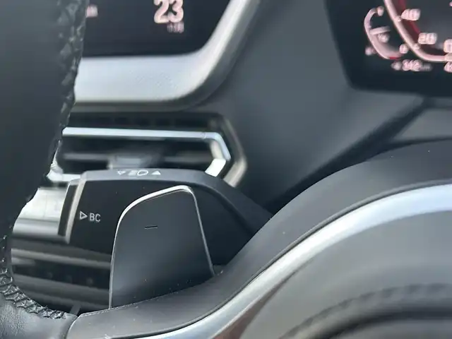 ＢＭＷ Ｍ２３５ｉ グランクーペ xDrive 愛知県 2019(令1)年 4.7万km アルピンホワイトⅢ メーカーナビ【Bluetooth FM AM USB】/ワイヤレス充電トレイ/ドライブレコーダー/バックカメラ/ETC/衝突軽減/レーダークルーズコントロール/インテリジェントセーフティ/速度制限アシスト/交差点警告/レーンキープアシスト /パーキングアシスト/前後コーナーセンサー/オートブレーキホールド/LEDヘッドライト/オートライト/フォグランプ/パーキングライト/ステアリングリモコン/パドルシフト/前席パワーシート/前席シートヒーター/純正フロアマット/禁煙車