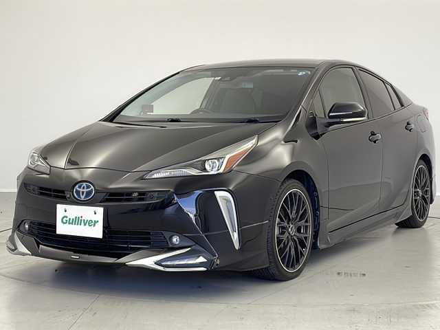 トヨタ プリウス A ツーリングセレクション 茨城県 2020(令2)年 5.8万km アティチュードブラックマイカ モデリスタエアロ/9型純正ナビ/　CD/DVD/Bluetooth/AM/FM/フルセグＴＶ/パノラミックビューモニター/ビルトインＥＴＣ/トヨタセーフティーセンス/・プリクラッシュセーフティ/・レーダークルーズコントロール/・レーントレーシングアラート/・オートマチックハイビーム/・パーキングサポートブレーキ/・ロードサインアシスト/ブラインドスポットモニター/社外前後ドライブレコーダー/レーダー探知機/社外18インチAW/純正フロアマット/パワーシート/合皮シート/シートヒーター/革巻ステアリング/ヘッドアップディスプレイ/ステアリングリモコン/オートライト/ＬＥＤライト/ＬＥＤフォグランプ/AC100V/オートリトラクタブルミラー/スマートキー/プッシュスタート/積み込み純正AWサマータイヤ