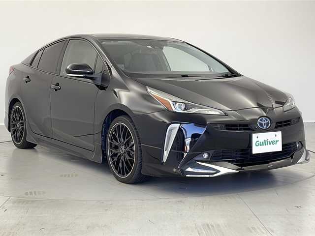 トヨタ プリウス A ツーリングセレクション 茨城県 2020(令2)年 5.8万km アティチュードブラックマイカ モデリスタエアロ/9型純正ナビ/　CD/DVD/Bluetooth/AM/FM/フルセグＴＶ/パノラミックビューモニター/ビルトインＥＴＣ/トヨタセーフティーセンス/・プリクラッシュセーフティ/・レーダークルーズコントロール/・レーントレーシングアラート/・オートマチックハイビーム/・パーキングサポートブレーキ/・ロードサインアシスト/ブラインドスポットモニター/社外前後ドライブレコーダー/レーダー探知機/社外18インチAW/純正フロアマット/パワーシート/合皮シート/シートヒーター/革巻ステアリング/ヘッドアップディスプレイ/ステアリングリモコン/オートライト/ＬＥＤライト/ＬＥＤフォグランプ/AC100V/オートリトラクタブルミラー/スマートキー/プッシュスタート/積み込み純正AWサマータイヤ