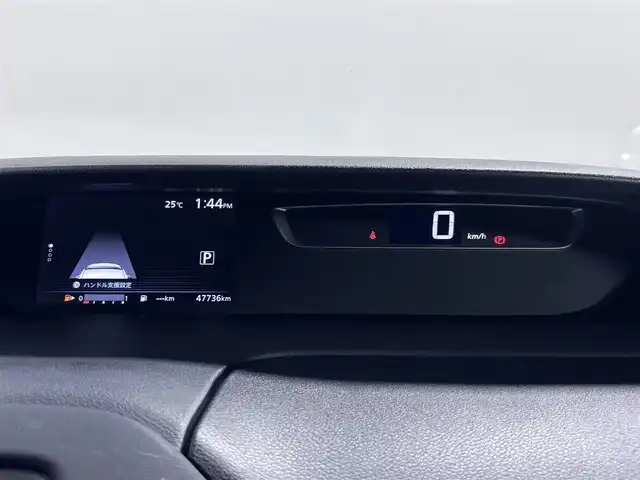 日産 セレナ ハイウェイスター G 大阪府 2016(平28)年 4.8万km ブリリアントホワイトパール 2トーン ProPILOT 純正9incナビTV 360カメラ フリップダウンモニター デジタルインナーミラー シートヒーター レーダークルコン 衝突軽減ブレーキ レーンアシスト 両側パワースライドドア パークアシスト クリアランスソナー