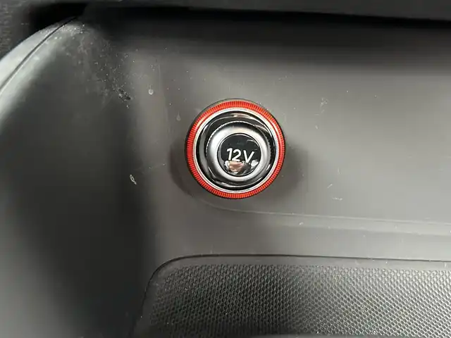 アウディ Ａ３ スポーツバック 1．4 TFSI 愛知県 2016(平28)年 7.1万km グレイシアホワイトメタリック /純正MMIナビゲーションシステム//AM/FM/CD/DVD/SD/ジュークBOX//BT/外部AV入力/Wi-Fiオーディオプレーヤー//アダプティブクルーズ//ETC//オートHIDヘッドライト//フロントフォグランプ//リヤフォグランプ//ステアリングスイッチ//パドルシフト//電格ミラー//アイドリングストップ//プッシュスタート//トノカバー//ISOFIX//取扱説明書//スマートキー//スペアキー