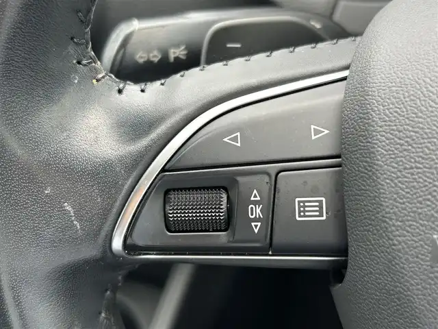 アウディ Ａ３ スポーツバック 1．4 TFSI 愛知県 2016(平28)年 7.1万km グレイシアホワイトメタリック /純正MMIナビゲーションシステム//AM/FM/CD/DVD/SD/ジュークBOX//BT/外部AV入力/Wi-Fiオーディオプレーヤー//アダプティブクルーズ//ETC//オートHIDヘッドライト//フロントフォグランプ//リヤフォグランプ//ステアリングスイッチ//パドルシフト//電格ミラー//アイドリングストップ//プッシュスタート//トノカバー//ISOFIX//取扱説明書//スマートキー//スペアキー