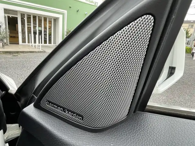 メルセデス・ベンツ Ｅ２５０ カブリオレ 埼玉県 2014(平26)年 3.7万km 白 電動オープン/赤革シート/シートヒーター/メモリー付パワーシート/純正ナビTV/ハーマンカードンスピーカー/バックカメラ/LEDヘッドライト/純正１８インチアルミ/アクティブクルーズコントロール/衝突軽減ブレーキ/パークトロニック/スマートキー/保証書付整備手帳/取扱説明書