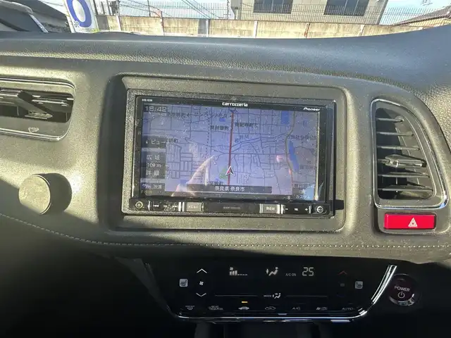 ホンダ ヴェゼル ハイブリッド X 奈良県 2014(平26)年 10万km ホワイトオーキッドパール 【(株)IDOMが運営する　じしゃロン奈良店　の自社ローン対象車両になります。こちらは現金ご利用時の価格です。自社ローンご希望の方は別途その旨お申付け下さい。】