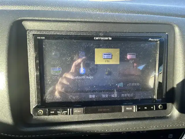 ホンダ ヴェゼル ハイブリッド X 奈良県 2014(平26)年 10万km ホワイトオーキッドパール 【(株)IDOMが運営する　じしゃロン奈良店　の自社ローン対象車両になります。こちらは現金ご利用時の価格です。自社ローンご希望の方は別途その旨お申付け下さい。】