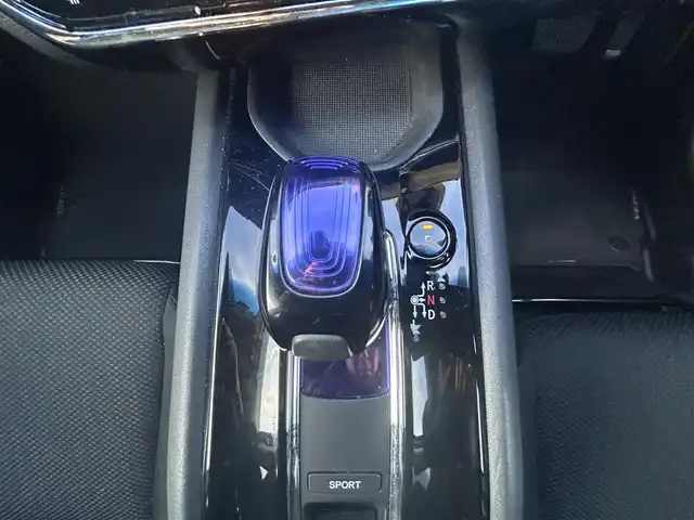 ホンダ ヴェゼル ハイブリッド X 奈良県 2014(平26)年 10万km ホワイトオーキッドパール 【(株)IDOMが運営する　じしゃロン奈良店　の自社ローン対象車両になります。こちらは現金ご利用時の価格です。自社ローンご希望の方は別途その旨お申付け下さい。】