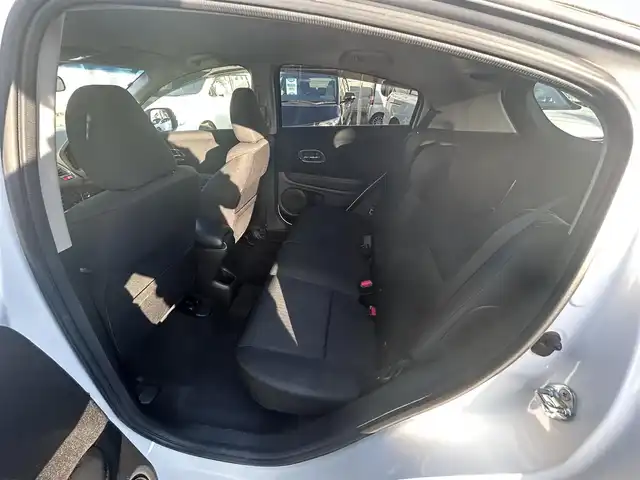 ホンダ ヴェゼル ハイブリッド X 奈良県 2014(平26)年 10万km ホワイトオーキッドパール 【(株)IDOMが運営する　じしゃロン奈良店　の自社ローン対象車両になります。こちらは現金ご利用時の価格です。自社ローンご希望の方は別途その旨お申付け下さい。】