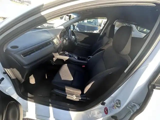 ホンダ ヴェゼル ハイブリッド X 奈良県 2014(平26)年 10万km ホワイトオーキッドパール 【(株)IDOMが運営する　じしゃロン奈良店　の自社ローン対象車両になります。こちらは現金ご利用時の価格です。自社ローンご希望の方は別途その旨お申付け下さい。】