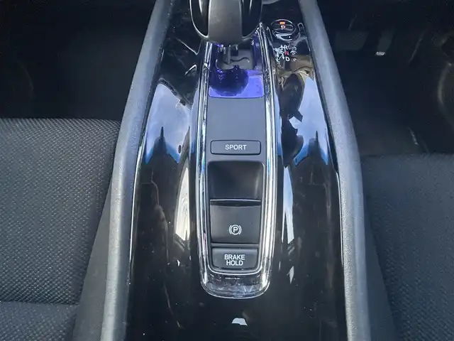 ホンダ ヴェゼル ハイブリッド X 奈良県 2014(平26)年 10万km ホワイトオーキッドパール 【(株)IDOMが運営する　じしゃロン奈良店　の自社ローン対象車両になります。こちらは現金ご利用時の価格です。自社ローンご希望の方は別途その旨お申付け下さい。】