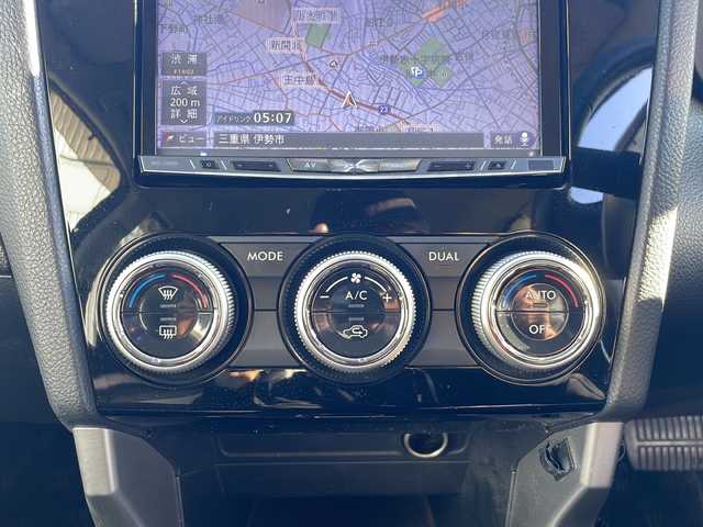 スバル フォレスター 2．0i－L アイサイト 三重県 2015(平27)年 9.3万km 紺 社外7型ナビ/フルセグTV/Bluetooth/バックカメラ/USB入力端子/シートヒーター/パワーシート/レーダークルーズコントロール/衝突被害軽減ブレーキ/HIDヘッドライト/オートライト/ヘッドライトレベライザー