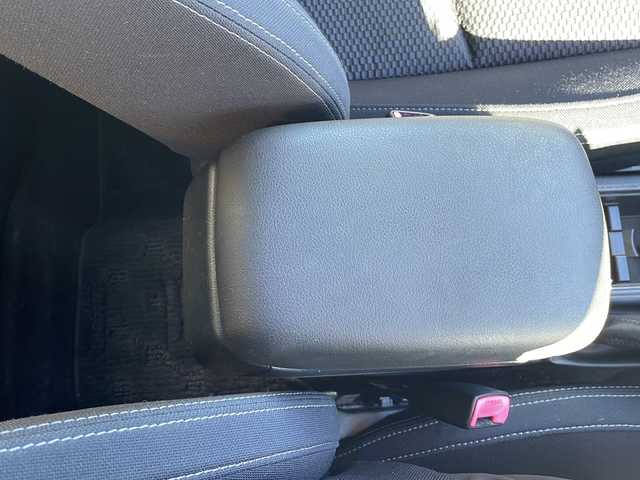 スバル フォレスター 2．0i－L アイサイト 三重県 2015(平27)年 9.3万km 紺 社外7型ナビ/フルセグTV/Bluetooth/バックカメラ/USB入力端子/シートヒーター/パワーシート/レーダークルーズコントロール/衝突被害軽減ブレーキ/HIDヘッドライト/オートライト/ヘッドライトレベライザー