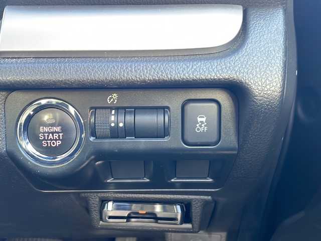 スバル フォレスター 2．0i－L アイサイト 三重県 2015(平27)年 9.3万km 紺 社外7型ナビ/フルセグTV/Bluetooth/バックカメラ/USB入力端子/シートヒーター/パワーシート/レーダークルーズコントロール/衝突被害軽減ブレーキ/HIDヘッドライト/オートライト/ヘッドライトレベライザー