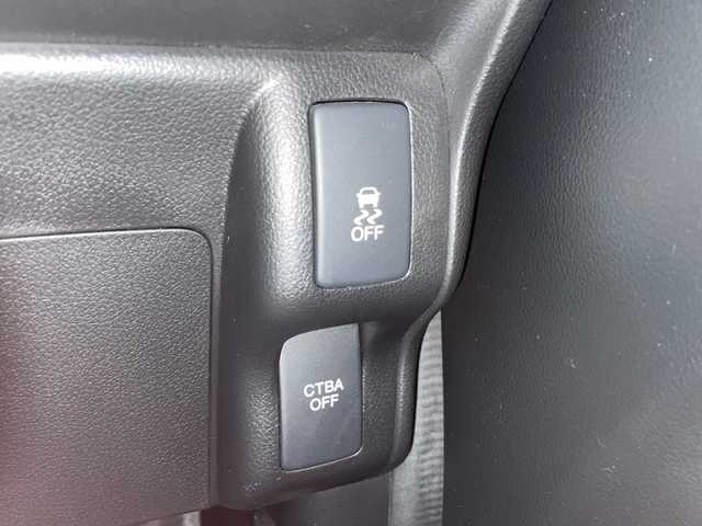 ホンダ Ｎ ＢＯＸ G SSパッケージ 静岡県 2015(平27)年 4.6万km プレミアムホワイトパール /純正ナビ/ワンセグTV//CD/DVD/Bluetooth//バックカメラ//両側パワースライドドア//衝突軽減ブレーキ//フロントシートヒーター//純正14インチAW//ステアリングスイッチ