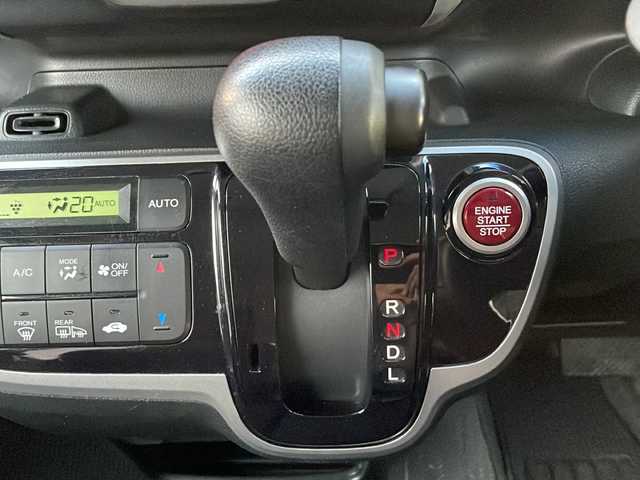 ホンダ Ｎ ＢＯＸ G SSパッケージ 静岡県 2015(平27)年 4.6万km プレミアムホワイトパール /純正ナビ/ワンセグTV//CD/DVD/Bluetooth//バックカメラ//両側パワースライドドア//衝突軽減ブレーキ//フロントシートヒーター//純正14インチAW//ステアリングスイッチ