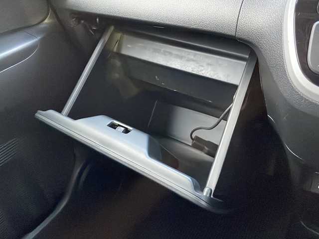 ホンダ Ｎ ＢＯＸ G SSパッケージ 静岡県 2015(平27)年 4.6万km プレミアムホワイトパール /純正ナビ/ワンセグTV//CD/DVD/Bluetooth//バックカメラ//両側パワースライドドア//衝突軽減ブレーキ//フロントシートヒーター//純正14インチAW//ステアリングスイッチ