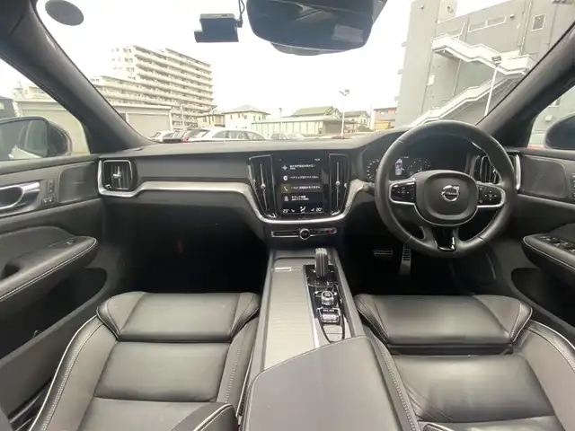 ボルボ ボルボ Ｖ６０ B5 Rデザイン 栃木県 2020(令2)年 6.9万km パール パノラマサンルーフ/harman/kardon/HUD/ACC/全方位カメラ/純正ナビ/フルセグ /パワーシート/ステアリングヒーター/シートヒーター/ハーフレザー/電動リアゲート/ETC/LED/純正18インチAW/純正ドラレコ前後