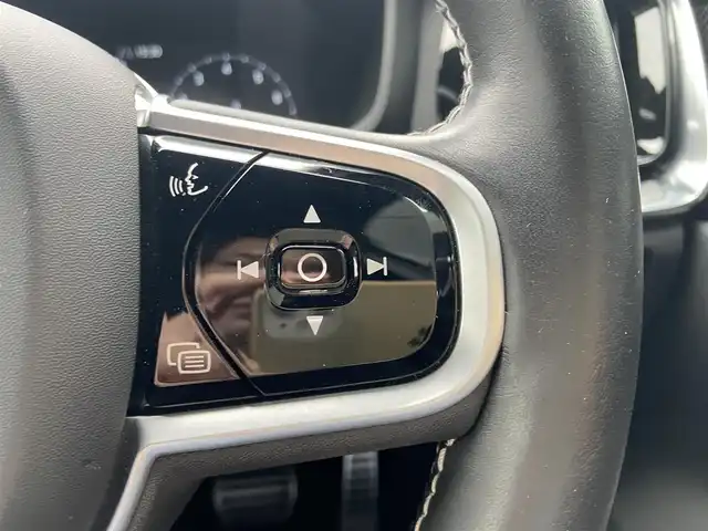 ボルボ ボルボ Ｖ６０ B5 Rデザイン 栃木県 2020(令2)年 6.9万km パール パノラマサンルーフ/harman/kardon/HUD/ACC/全方位カメラ/純正ナビ/フルセグ /パワーシート/ステアリングヒーター/シートヒーター/ハーフレザー/電動リアゲート/ETC/LED/純正18インチAW/純正ドラレコ前後