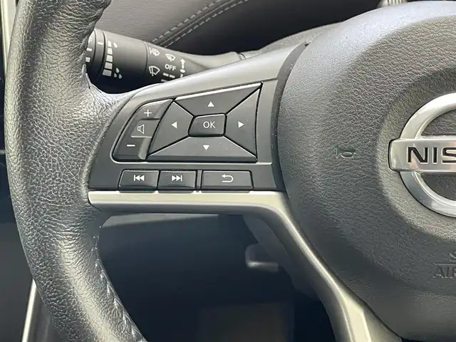 日産 セレナ e－パワー ハイウェイスター V 愛知県 2020(令2)年 4.1万km ブリリアントホワイトパール 純正１０型ナビ　純正後席モニター　禁煙車　セーフティパックＢ　プロパイロット　パーキングアシスト　全方位カメラ　ＢＳＭ　エマブレ　衝突軽減　追従クルコン　ハンズフリー両側パワスラ　ＬＥＤライト　フォグ