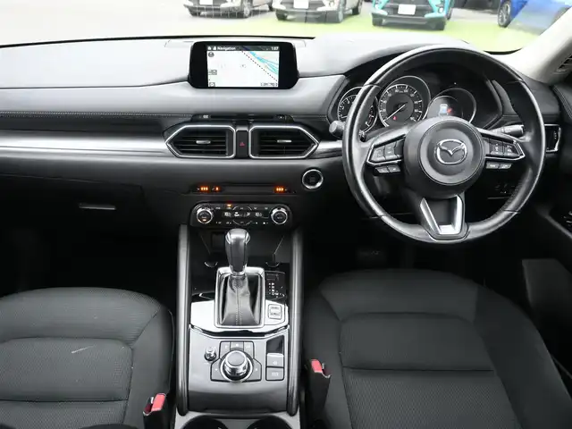 マツダ ＣＸ－５ 20S プロアクティブ 千葉県 2017(平29)年 5万km ジェットブラックマイカ スマートシティブレーキサポート/ブラインドスポットモニタリング/レーンキープ・アシスト・システム/レーダークルーズコントロール/アクティブ・ドライビング・ディスプレイ/i-stop/運転席パワーシート/前席シートヒーター/純正SDナビ/地デジTV/【DVD/CD再生機能　Bluetooth接続】/バックカメラ/革巻きステアリング/ステアリングスイッチ/ETC/LEDヘッドライト/ウインカーミラー/コーナーセンサー/純正19インチアルミホイル/サイド/カーテンエアバッグ/アドバンストキーレスエントリー