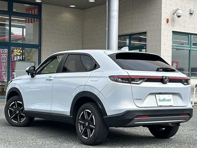 ホンダ ヴェゼル G 愛知県 2022(令4)年 1.7万km プレミアムサンライトホワイトパール 登録時走行距離16200km/純正9インチメモリナビ/(Bluetooth/フルセグTV/USB)/バックカメラ/ドラレコ前後/コーナーセンサー/ワイヤレス充電器/ホンダセンシング/衝突軽減アシスト/誤発信抑制機能/先行車発進告知/ロードサインアシスト/アダプティブクルーズコントロール/レーンキープアシスト/ビルドイン2.0ETC/電動パーキングブレーキ/オートホールド/ヘッドランプレベライザー/左側サイドアンダーミラー/スマートキー/(スペアキー×1)/取説/保証書