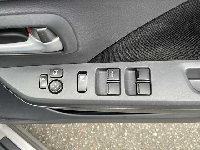 スズキ ワゴンＲ FX－LTD 大阪府 2016(平28)年 7.8万km スチールシルバーM 衝突軽減ブレーキ/盗難防止装置/ステアリングリモコン/オートライト/オートエアコン/プッシュスタート/12V電源/社外13インチアルミホイール/純正フロアマット/取扱説明書