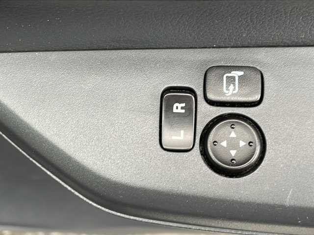 スズキ ワゴンＲ FX－LTD 大阪府 2016(平28)年 7.8万km スチールシルバーM 衝突軽減ブレーキ/盗難防止装置/ステアリングリモコン/オートライト/オートエアコン/プッシュスタート/12V電源/社外13インチアルミホイール/純正フロアマット/取扱説明書