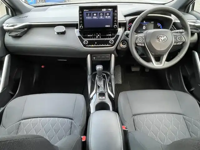 トヨタ カローラ クロス S 広島県 2023(令5)年 3.8万km セメントグレーメタリック ワンオーナー/純正ディスプレイオーディオ/（Bluetooth/ミラーキャスト/USB）/バックカメラ/クルーズコントロール/プッシュスタート/ビルドインETC/衝突軽減ブレーキ/レーンキープアシスト/オートライト