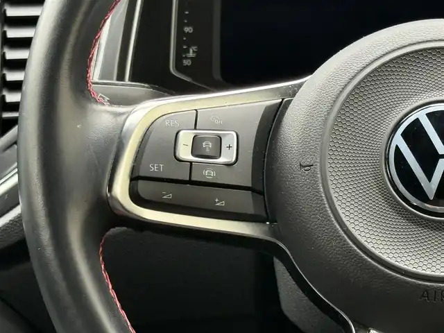 フォルクスワーゲン ＶＷ Ｔ－ロック TDI スポーツ 滋賀県 2022(令4)年 2.9万km グレーⅡ ワンオーナー/オートクルーズコントロール/ブラインドスポットモニター/横滑り防止システム/バックカメラ/レーンキープアシスト/駐車支援/アイドリングストップ/コーナーセンサー/リアトラフィックアラート/パークディスタンスコントロール/ａｐｐｌｅｃａｒｐｌａｙ/ドライブレコーダー/ETC