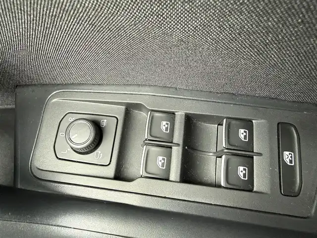 フォルクスワーゲン ＶＷ Ｔ－ロック TDI スポーツ 滋賀県 2022(令4)年 2.9万km グレーⅡ ワンオーナー/オートクルーズコントロール/ブラインドスポットモニター/横滑り防止システム/バックカメラ/レーンキープアシスト/駐車支援/アイドリングストップ/コーナーセンサー/リアトラフィックアラート/パークディスタンスコントロール/ａｐｐｌｅｃａｒｐｌａｙ/ドライブレコーダー/ETC