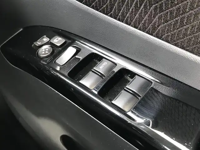 日産 ルークス ハイウェイスター アイドリングS 鳥取県 2013(平25)年 9.1万km スノーパールホワイト 社外ディスプレイオーディオ/CD/DVD/BT/片側パワースライドドア/キセノンヘットライト/フォグライト/オートライト/社外15インチアルミホイール/プッシュエンジンスタート/アイドリングストップ/スマートキー/フロアマット・ドアバイザー