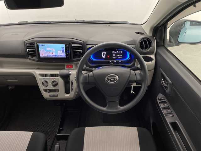 ダイハツ ミラ イース X リミテッド SAⅢ 宮崎県 2019(平31)年 2.8万km スカイブルーメタリック 禁煙車/衝突被害軽減ブレーキ/純正ナビTV/（NMZK-W68D/CD/DVD/Bluetooth/FMAM/フルセグTV)/純正バックカメラ/純正ドライブレコーダー/純正LEDオートライト/純正セキュリティアラーム/純正フロアマット/クリアランスソナー/オートマチックハイビーム/電動格納ミラー/ドアバイザー/WSRSエアバック/ABS/リモコンキー/スペアキー/新車時保証書/取扱い説明書