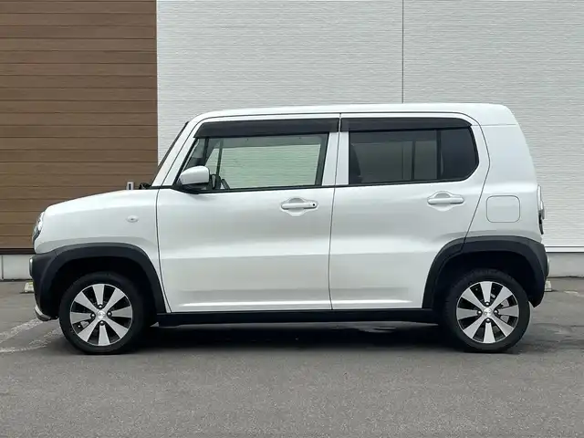 マツダ フレア クロスオーバー XG 秋田県 2017(平29)年 9.6万km ピュアホワイトP ４WD/純正ナビ/衝突軽減システム/フルセグ/バックカメラ/純正アルミ/スマートキー/前席シートヒーター/アイドリングストップ/ダウンヒルアシストコントロール/プッシュスタート/ETC/純正フロアマット/純正ドアバイザー/オートライト/オートエアコン/パワーステアリング/パワーウィンドウ/横滑り防止/盗難防止装置/電動格納ミラー/保証書/取扱説明書/記録簿