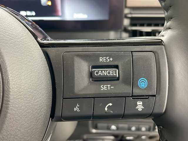 日産 セレナ e－4ORCE ハイウェイスターV 道央・札幌 2024(令6)年 0.3万km 赤 ・4WD/・純正ナビ&フルセグTV&BT/・全方位カメラ/・プロパイロット/・インテリジェントエマージェンシーブレーキ/・前方衝突予測警報/・車線逸脱防止支援システム/・車線逸脱警報/・後側方衝突防止支援システム/・後側方車両検知警報/・フロント&バックソナー/・デジタルインナーミラー/・前席シートヒーター/・ステアリングヒーター/・ステアリングスイッチ/・置くだけ充電/・ビルトインETC/・LEDヘッドライト/・オートライト/・オートマチックハイビーム/・スマートキー/・スペアキー/・スマートキー