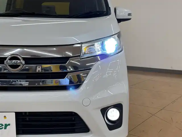 日産 デイズ ハイウェイスターX 群馬県 2013(平25)年 7.8万km ホワイトパール バックカメラ/HIDヘッドライト/フォグランプ/純正14インチAW/オートリトラクタブルミラー/オートエアコン/アイドリングストップ/スマートキー/ETC